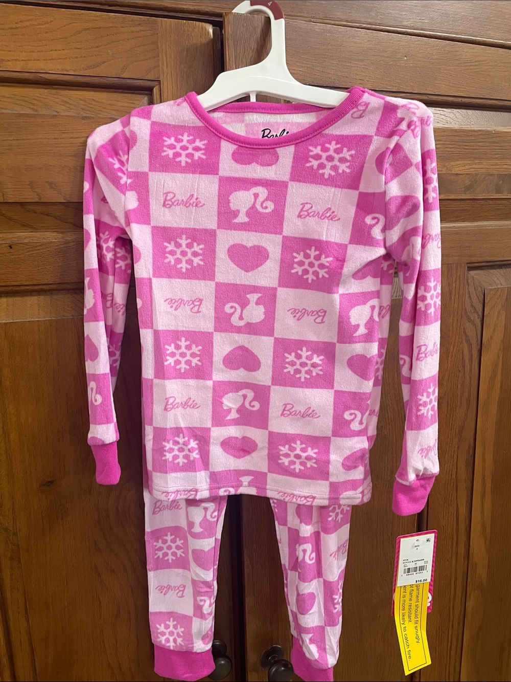 Barbie Pink Checkered Fleece Pajama Set with Logo & Hearts NWT Sz.4T super soft